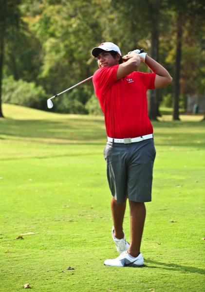 Freshman Roman Robledo finish tied for fifth at the Conference USA Championship. Robledo shot a 76 in the final round. He went into the round tied for first place  |  Courtesy of UH Athletics