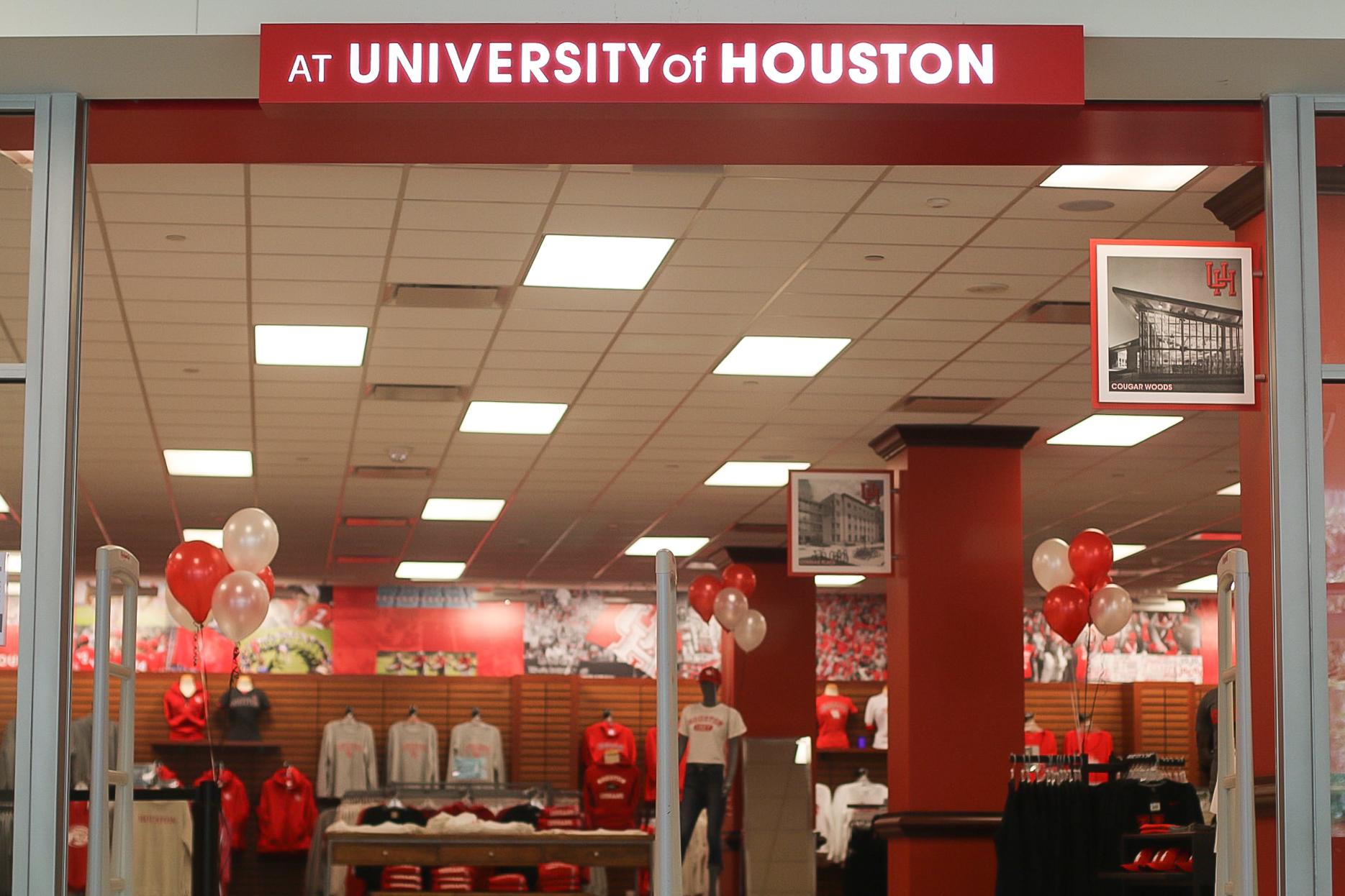 he new UH bookstore, now known as the UH Campus Store, has much of what the old store had, but students can look forward to an Apple repair technician onsite in the future."