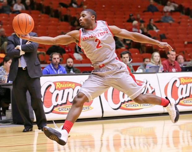 Senior guard Brandon Morris hit four 3-pointers en route to a career-high 17 points. | Courtesy of UH Athletics