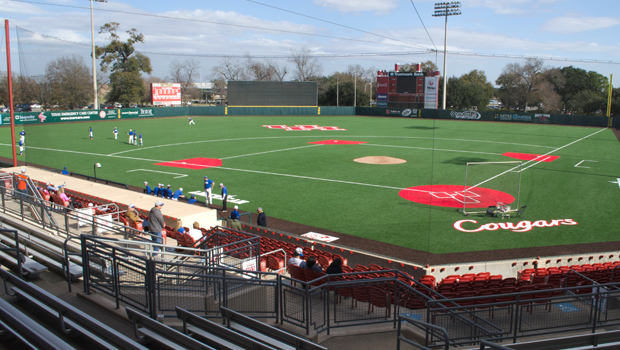 UH believes Cougar Field's new FieldTurf will offer more consistency than the old field. | File photo/The Daily Cougar 
