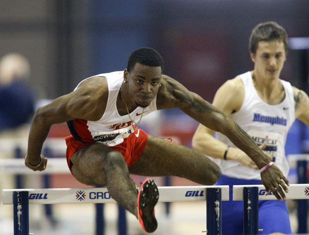 Houston athletes compete in the 2016 American Athletic Conference Track and Field Championships at the Birmingham Crossplex, Sunday, February 28, 2016 in Birmingham, Ala. (Photo/Hal Yeager)
