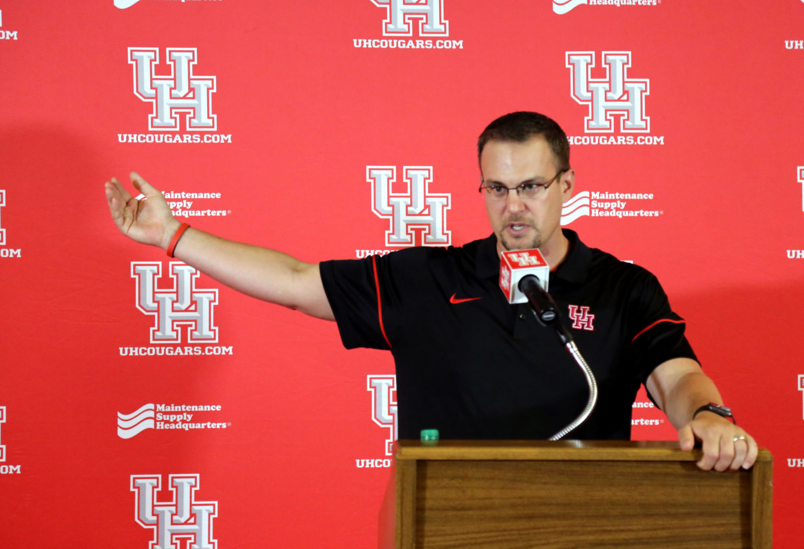 Head coach Tom Herman stressed that every thing is "business as usual" entering the 2016 season. | Reagan Earnst/The Cougar