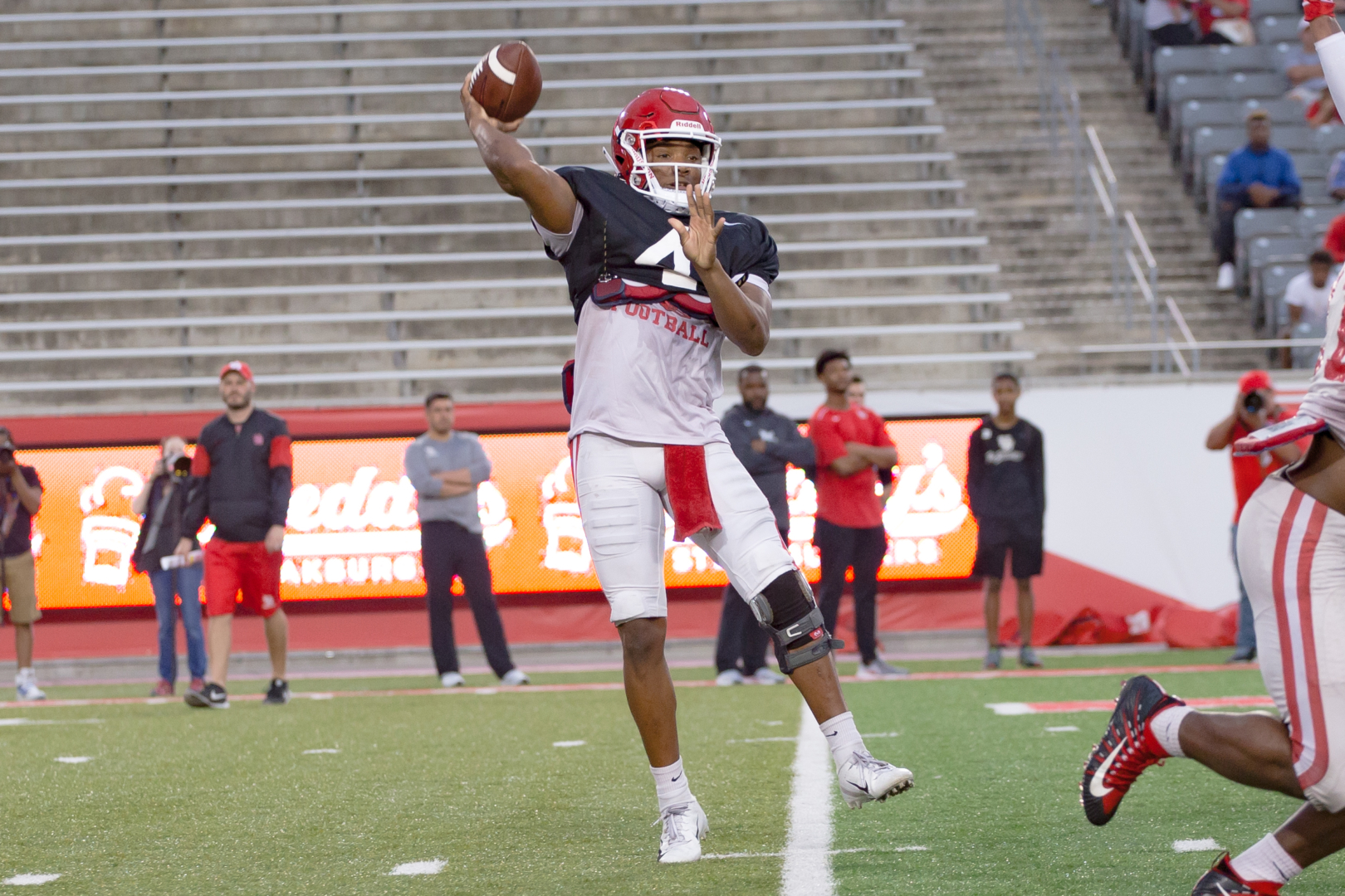 Coming back from a knee injury in 2018, senior quarterback D’Eriq King is set to have a good season with the Cougars. | Trevor Nolley/The Cougar