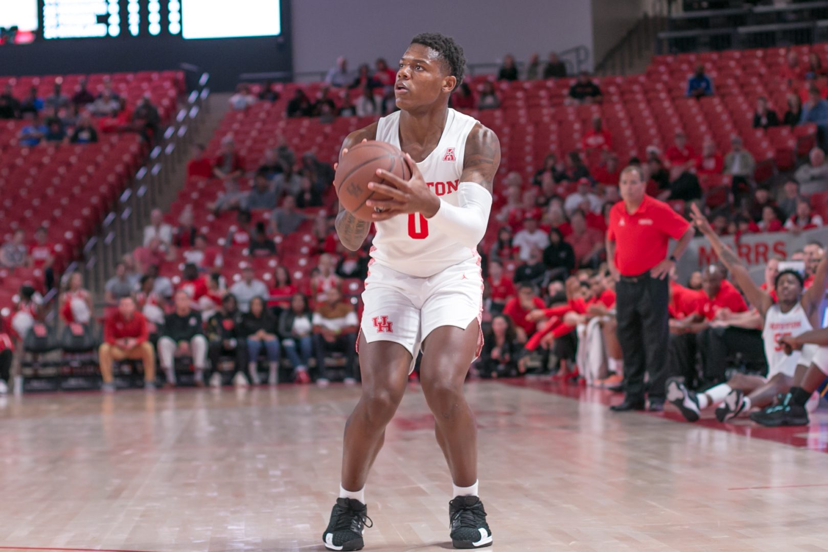 Freshman guard Marcus Sasser lit up Angelo State on offense, dropping a game-high 17 points en route to a 106-42 UH win Saturday night at Fertitta Center. | Trevor Nolley/The Cougar