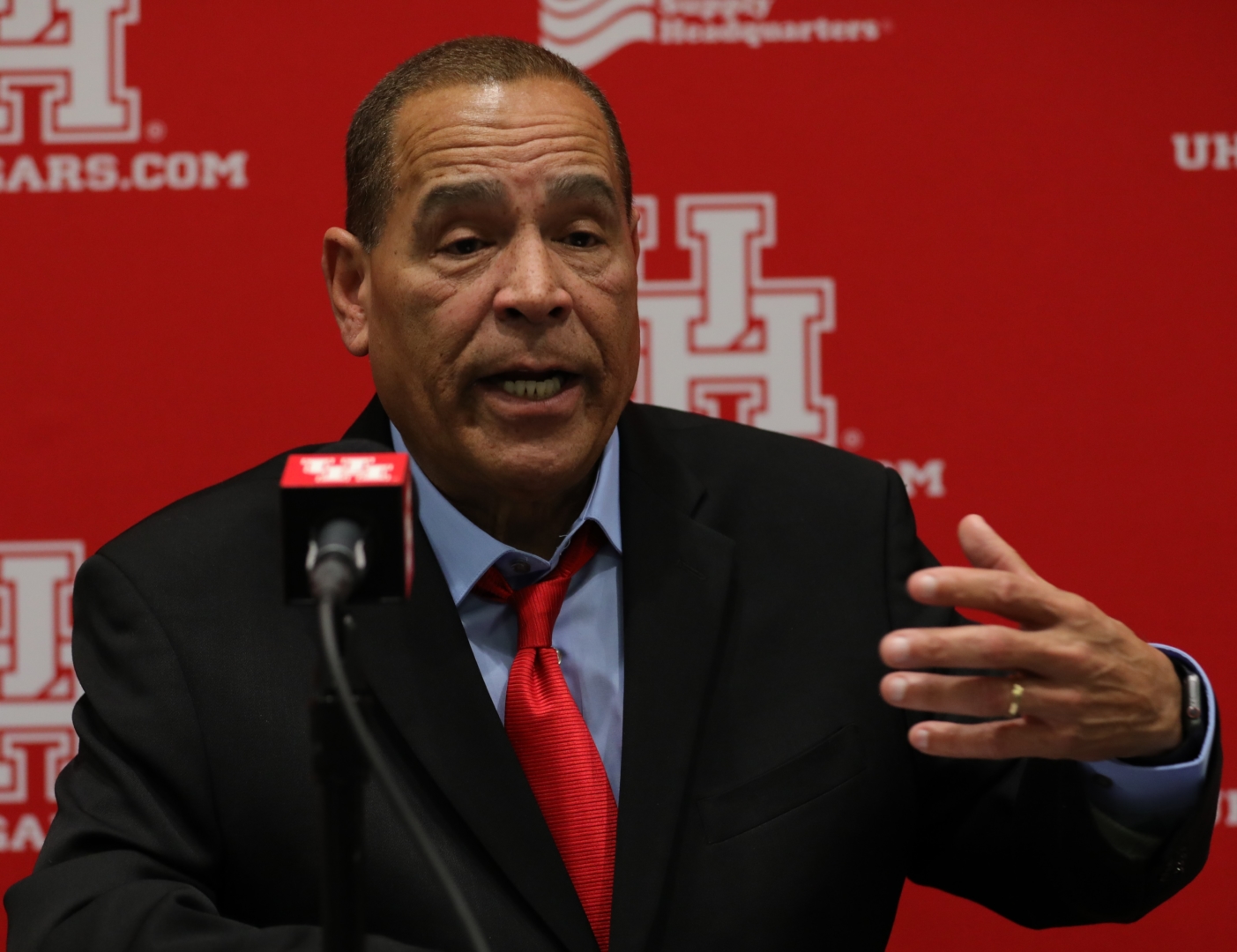 UH head coach Kelvin Sampson answers a question from the media following a 75-62 win against Tulane during the 2019-20 season. | Mikol Kindle Jr./The Cougar