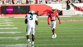 Houston cornerback Shaun Lewis eyes the backfield as USF prepares to snap the ball in Saturday's contest at TDECU Stadium. | Trevor Nolley/The Cougar