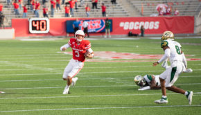 Houston quarterback Clayton Tune had two rushing touchdowns against USF on Saturday at TDECU Stadium. It was his first career multiple rushing touchdown game. | Trevor Nolley/The Cougar