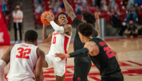 Houston sophomore guard Marcus Sasser (0) rises up for a contested shot against SMU in a regular season game on Jan. 31 at Fertitta Center. | Andy Yanez/The Cougar