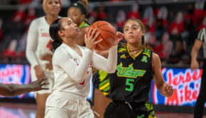 UH women's basketball guard Dymond Gladney, who made her return against San Francisco after suffering an injury on Feb. 27, goes for a layup attempt against USF inside of Fertitta Center. | Andy Yanez/The Cougar