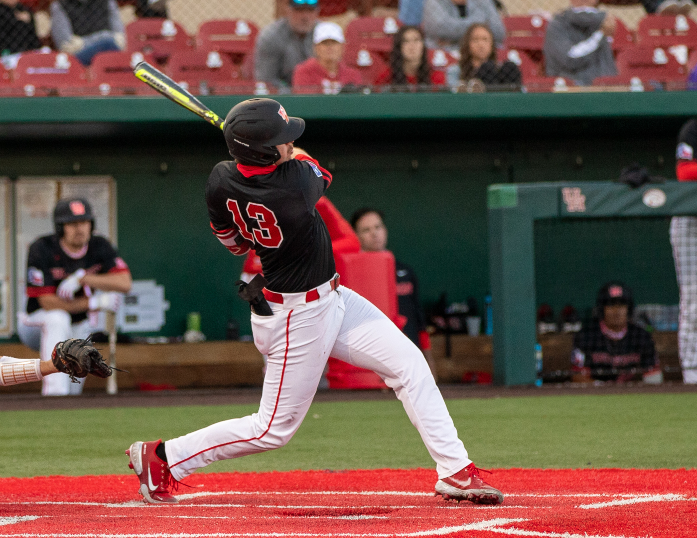 Senior outfielder Tyler Bielamowicz walks it off with a solo home run to power UH baseball to a 3-2 victory over No. 19 Texas Saturday afternoon | Andy Yanez/The Cougar