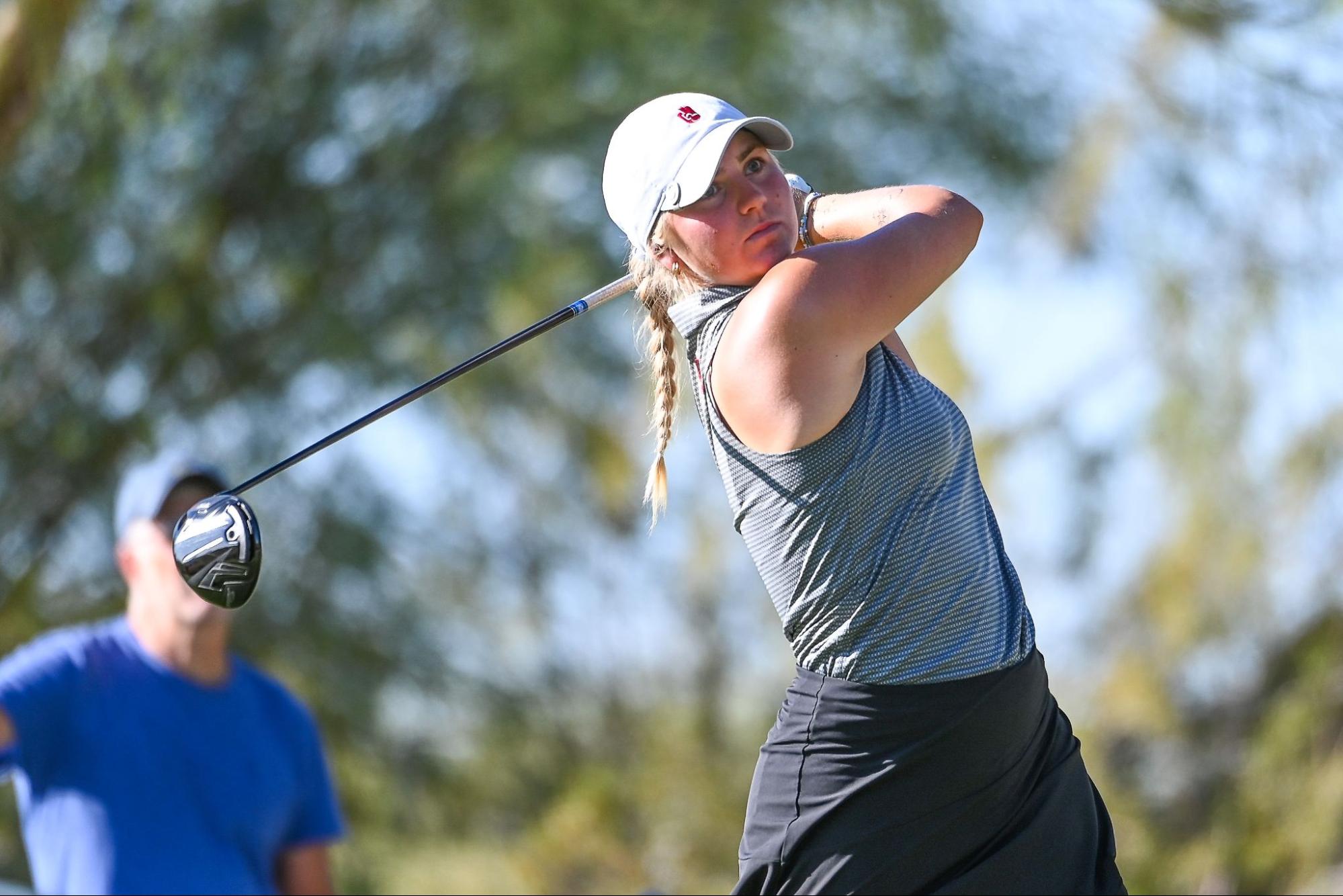Sophomore Karen Fredgaard capped off her historic season for the UH women's golf team with a 28th place finish at the 2021 NCAA Championships. | Courtesy of UH athletics