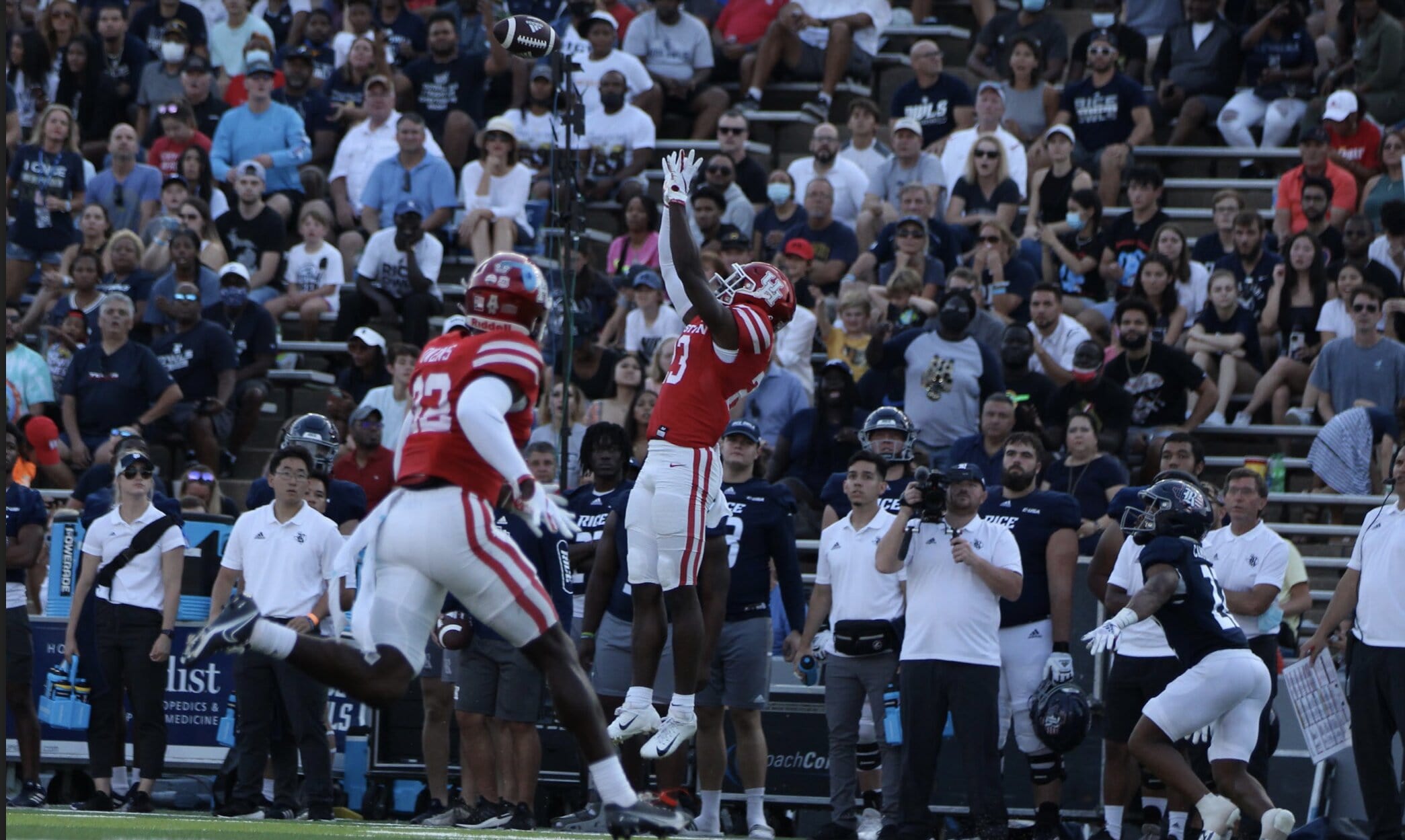 Junior cornerback Art Green rises up for an interception in UH football's victory over Rice on Sept. 11. | Sean Thomas/The Cougar