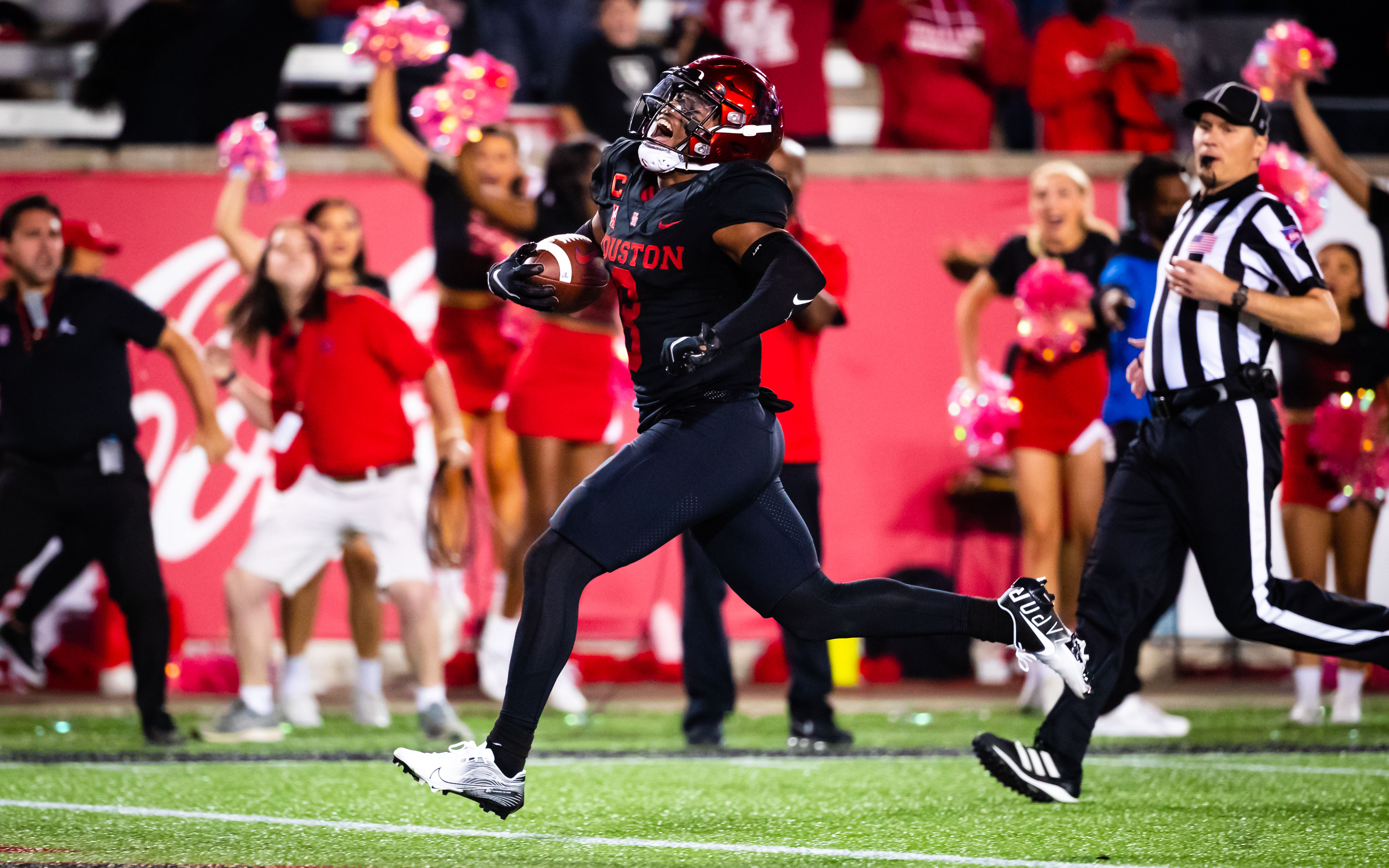 Marcus Jones electrified the TDECU Stadium crowds in the final seconds of the fourth quarter, returning a kickoff 102 yards to power UH over No. 19 SMU on Saturday night. | Courtesy of UH athletics