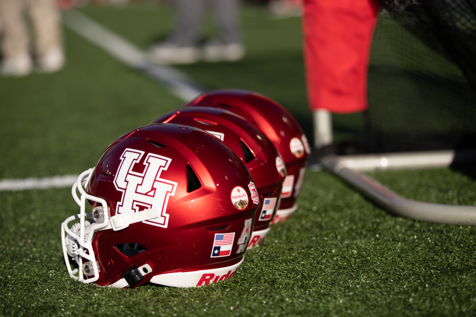 UH football's 2022 signing class currently ranks 52nd nationally after the Cougars inked 10 signees to begin the early signing period on Wednesday. | Sean Thomas/The Cougar
