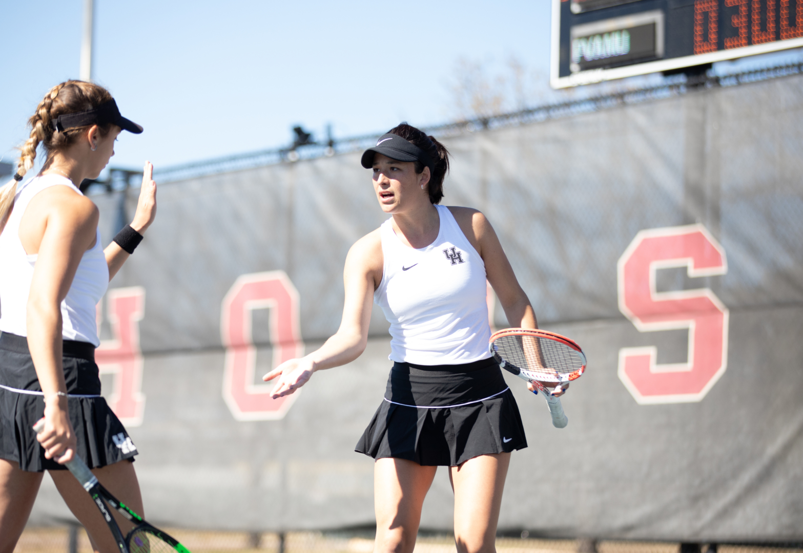UH Tennis had a weekend packed with matches, playing Alabama in Tuscaloosa Friday and Southern University and Prarie View A&M in a double header on Sunday. | Sean Thomas/The Cougar.