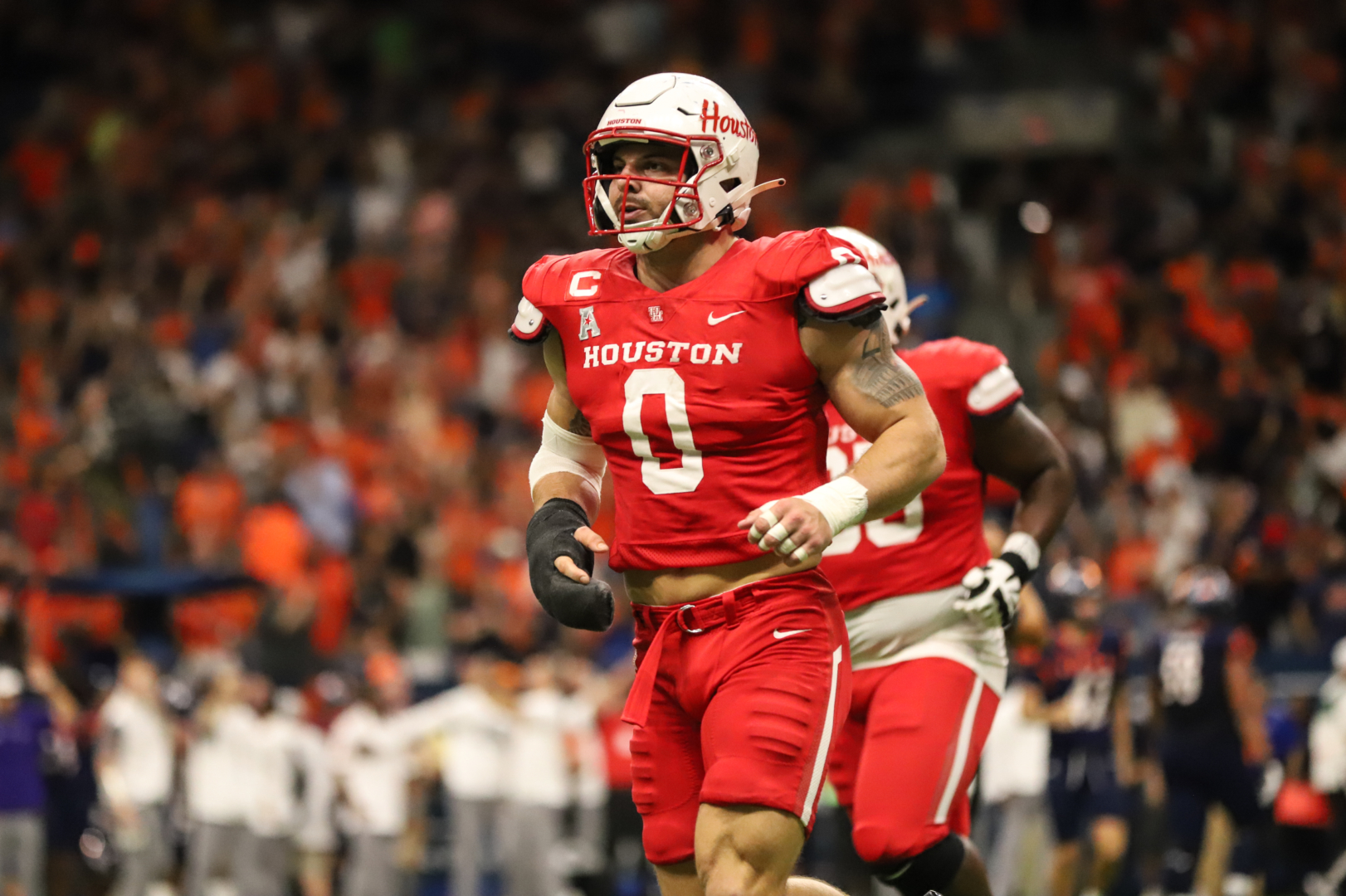 The UH defense suffered a major blow as head coach Dana Holgorsen announced that senior defensive end Derek Parish would miss the remainder of the 2022 season with a torn bicep he suffered in the first half against Rice. | Sean Thomas/The Cougar