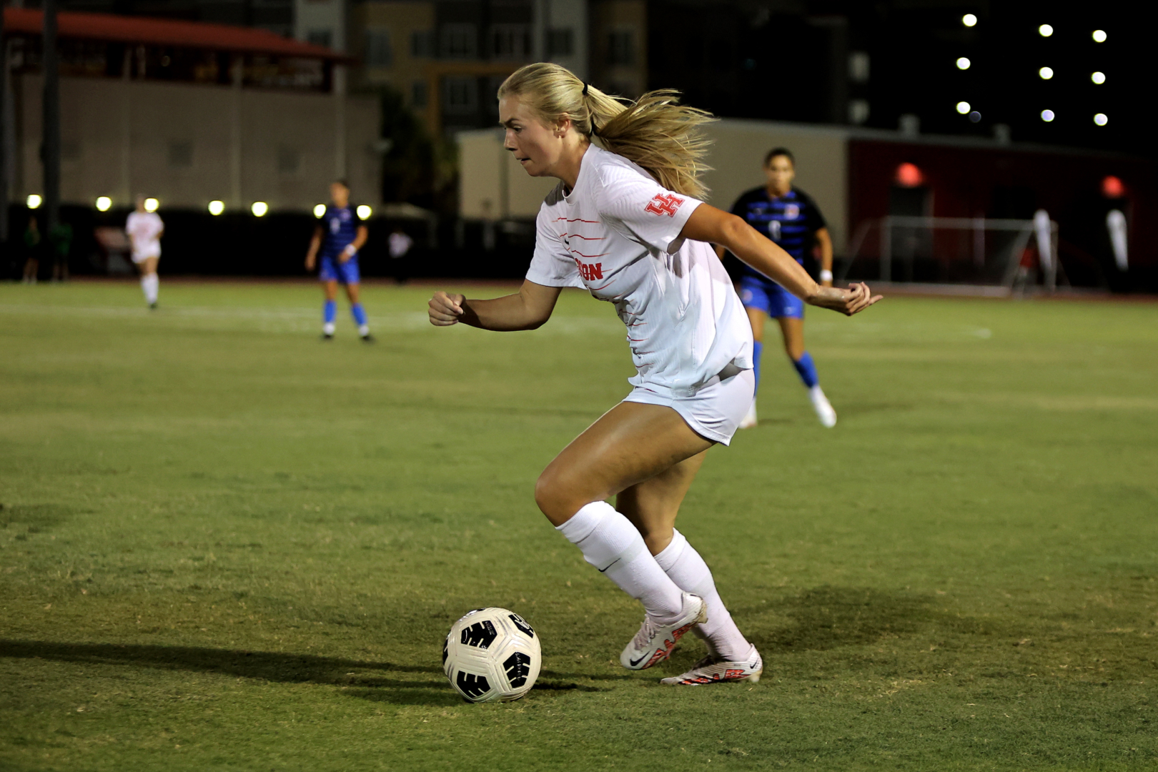 The UH soccer team closes the book on the American Athletic Conference with a 3-0 victory over Temple on Senior Night. | Courtesy of UH athletics