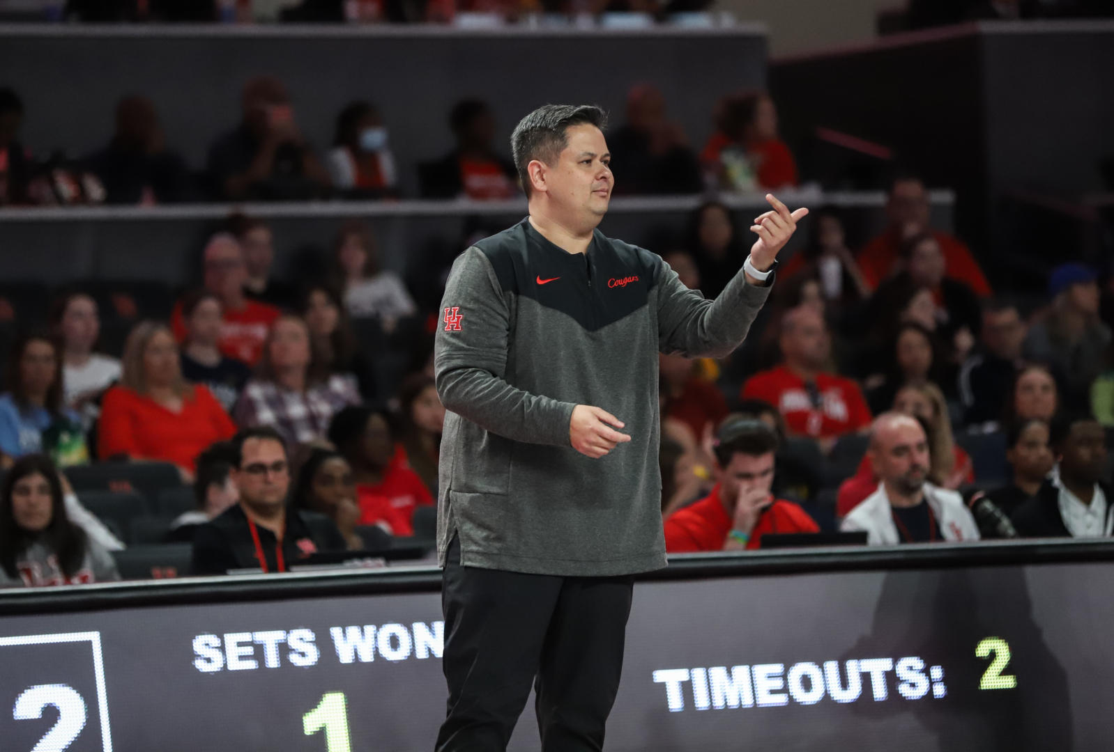 UH volleyball head coach David Rehr will remain with the program through at least 2026 after signing a four-year contract extension. | Sean Thomas/The Cougar