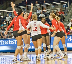 Since losing 3-1 to Kentucky on Sept. 9, the Cougars have not lost a set, sweeping their last three opponents. | Joshua Siegel/The Daily Cougar