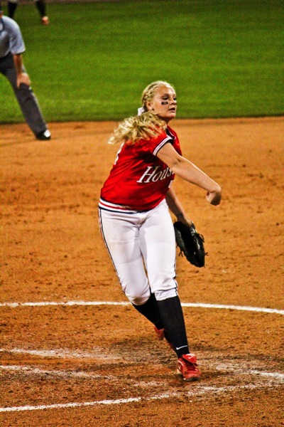 Summer Groholski led the Cougars to their only win of 5-2 over Tulsa on Saturday.  |  Hendrick Rosemond/The Daily Cougar