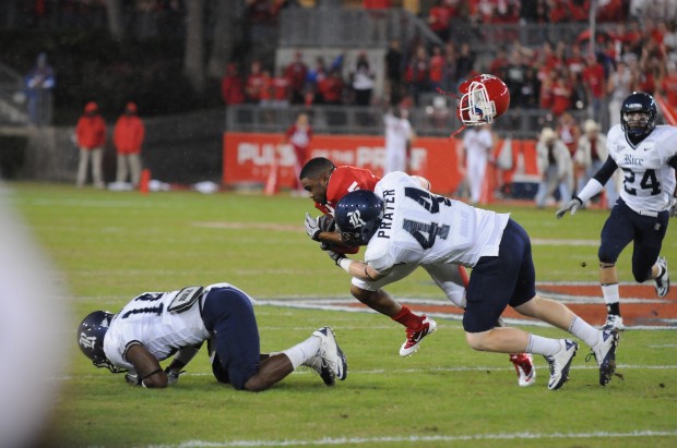 The Cougars and Owls have split the last four matchups with the home team, winning each time. Redshirt junior running back Charles Sims will be competing in the rivalry for his third time. Last season, Sims combined for 123 total yards and two touchdown receptions in the 73-34 UH victory at Robertson Stadium.     |  File photo/The Daily Cougar