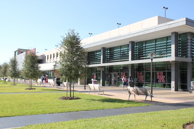 The new Stadium Parking Garage added 2,400 additional parking spots to campus. Rebecca/The Daily Cougar
