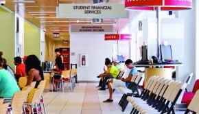 Despite UH’s efforts to reduce debt, students still struggle. | Hendrick Rosemond/The Daily Cougar