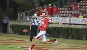 Richie Leone punts from his own end zone | Rebekah Stearns The Daily Cougar