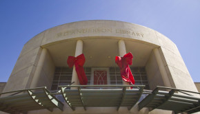 The bows like the ones on M. D. Anderson Memorial Library are to honor the donors for Thursday's Philanthropy Day. | Nichole Taylor/The Daily Cougar