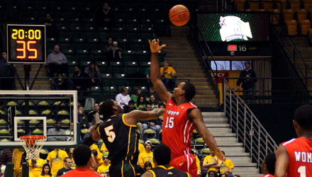Forward Leon Gibson (no. 15) is the Cougars’ lone senior this season. Their top four scorers are freshmen or sophomores. | John Irwin/Connect2Mason