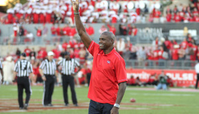 Carl Lewis amassed six NCAA titles while competing at UH. | File Photo/ The Cougar