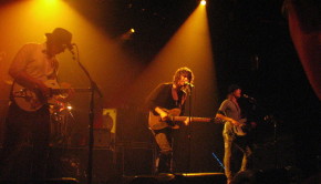 The Kooks a band from the U.K. debut their fourth studio album this month.|Image courtesy of Wikimedia Commons.