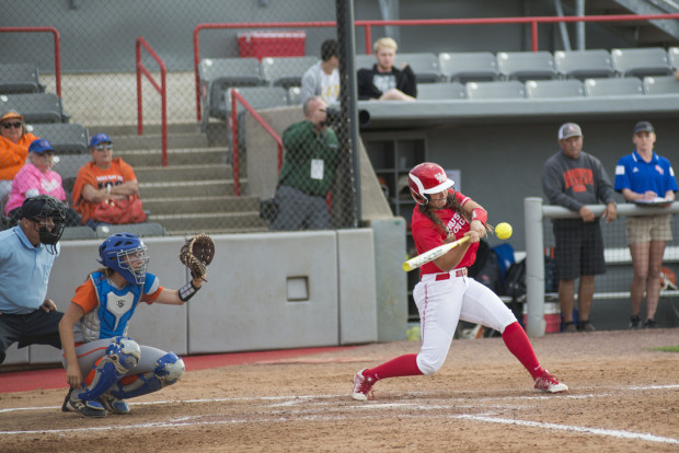 Softball welcomes Memphis to town as they look to avenge Tuesday's loss to McNeese State. | Justin Cross/The Cougar