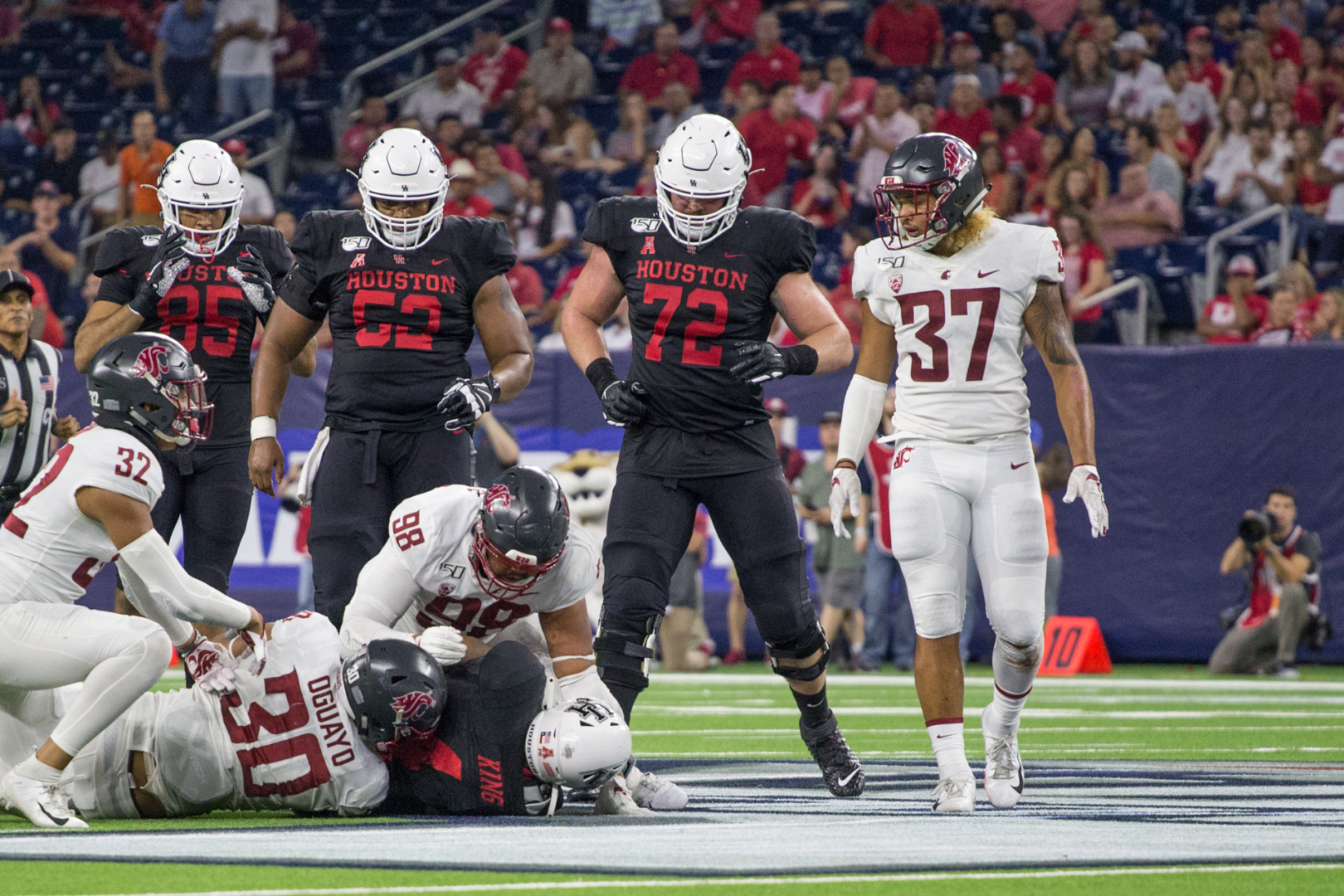 Former tackle Justin Murphy (72), no longer a part of the team but still a student at the University, criticized Houston in a Thursday night tweetstorm that called out the program for its handling of its 2019 season. | Trevor Nolley/The Cougar