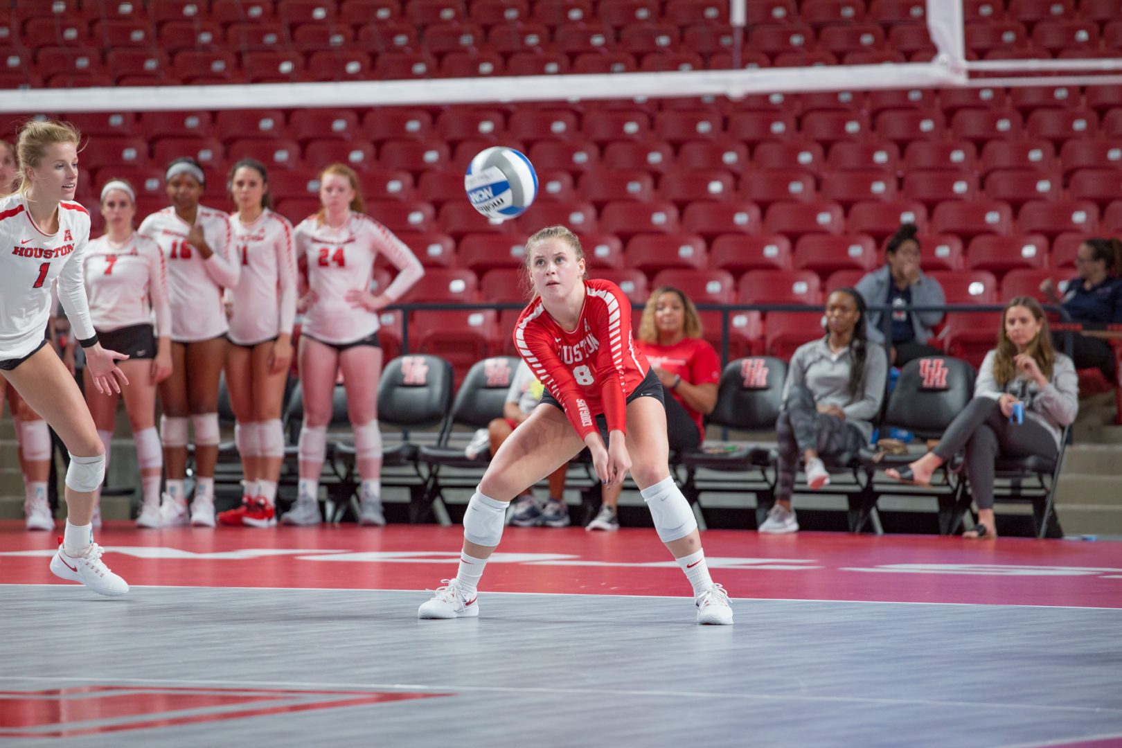 Senior libero Katie Karbo finished her home career at Houston with a match-high 29 digs in the Cougars' 3-1 loss Friday night at Fertitta Center. | Trevor Nolley/The Cougar