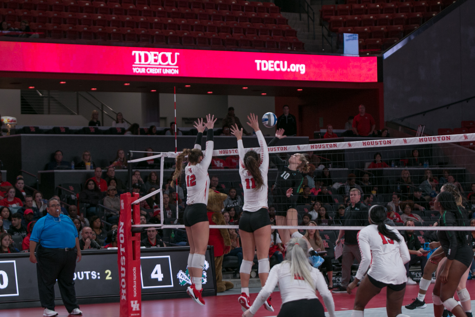 The Cougars fell to UConn on Sunday in a five-set match to close out their at-home season. Houston heads to Memphis next to take on the Tigers on Friday. | Armando Yanez/The Cougar