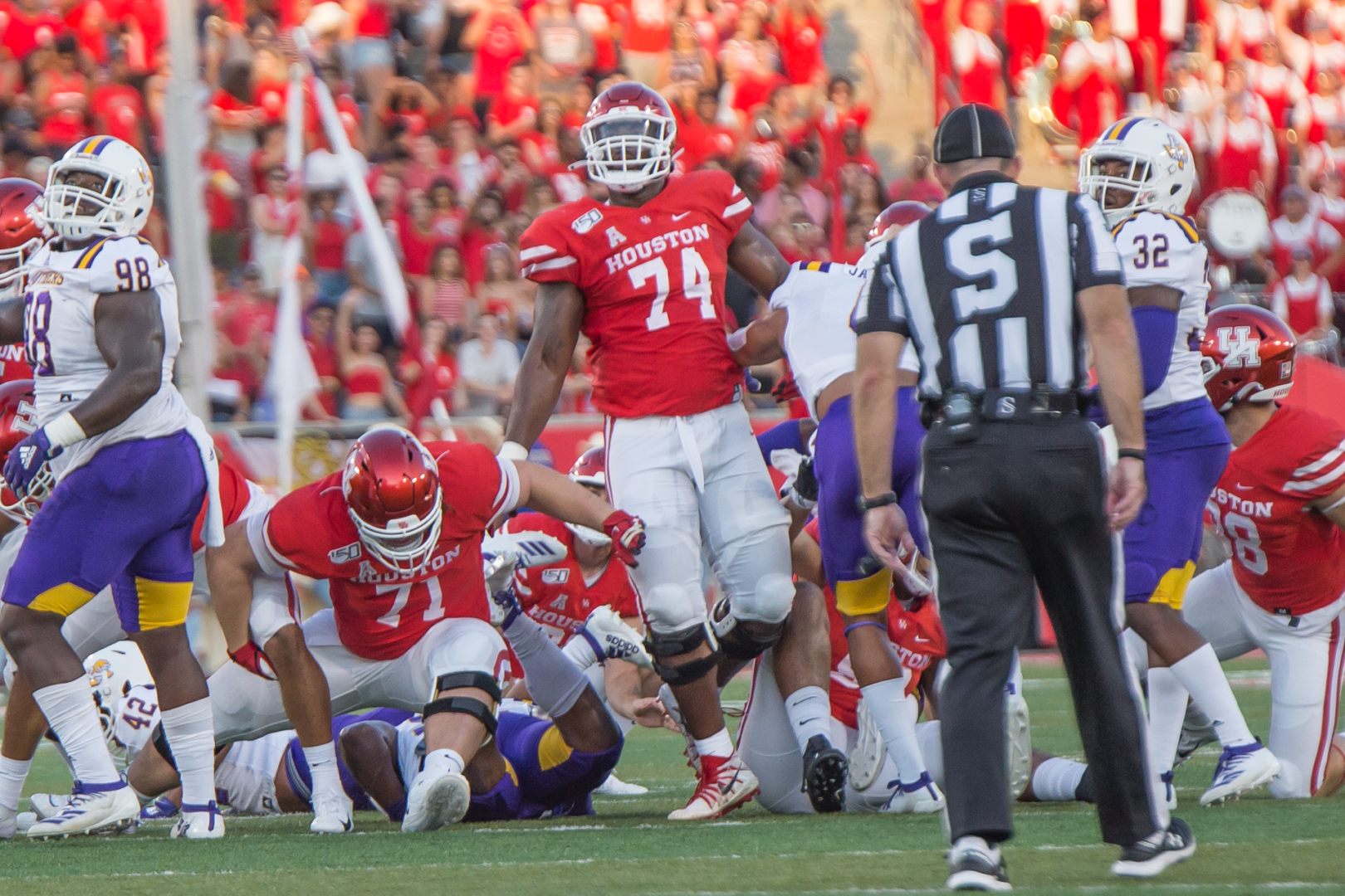 Senior tackle Josh Jones (74), the latest Houston invitee to the yearly Senior Bowl, has started the last 24 games for the Cougars, the longest streak on the team. | Trevor Nolley/The Cougar