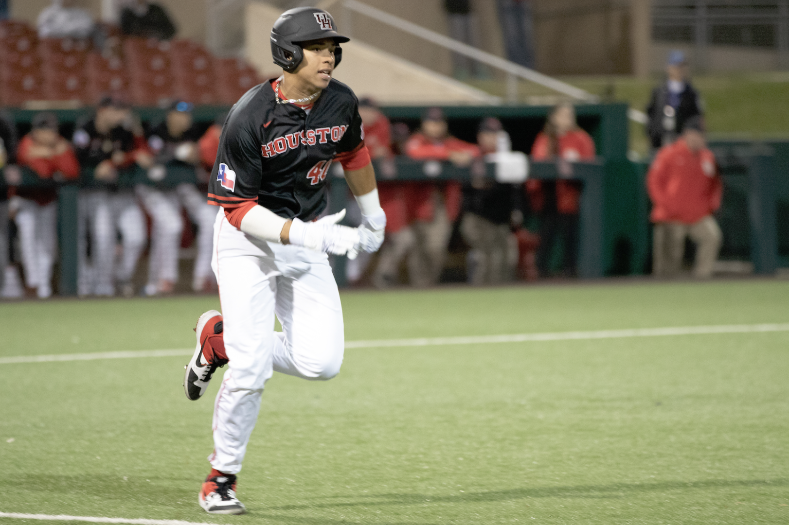 Junior second baseman Ryan Hernandez tripled and hit a home run in Houston 5-1 bounce-back win over Texas State on Saturday at Schroeder Park. | Jhair Romero/The Cougar