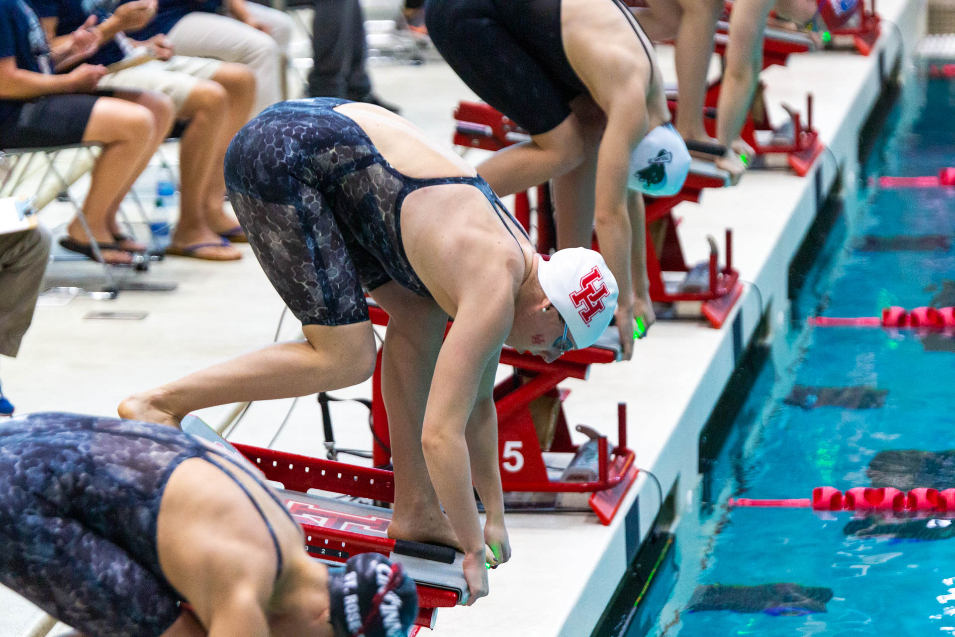 The Cougars extended their commanding lead to 388.50 at the AAC Championships on Thursday at the Campus Rec. | Lino Sandil/The Cougar