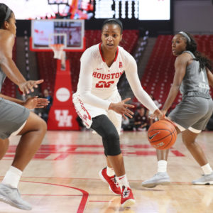 Former UH women’s basketball forward Myyah West driving down the lane. After a year away from the program, West is returning to the Cougars, this time on the coaching staff as a graduate assistant. | Courtesy of UH athletics