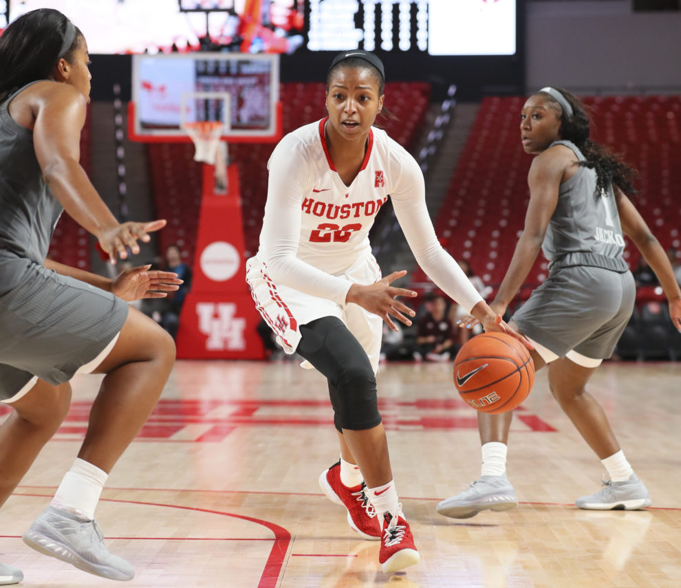 Former UH women’s basketball forward Myyah West driving down the lane. After a year away from the program, West is returning to the Cougars, this time on the coaching staff as a graduate assistant. | Courtesy of UH athletics 