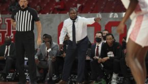 UH acting head coach Quannas White screams out directions at the Cougars in their game against South Carolina at Fertitta Center. White is filling in for head coach Kelvin Sampson, who is out due to contact tracing. | Courtesy of UH athletics