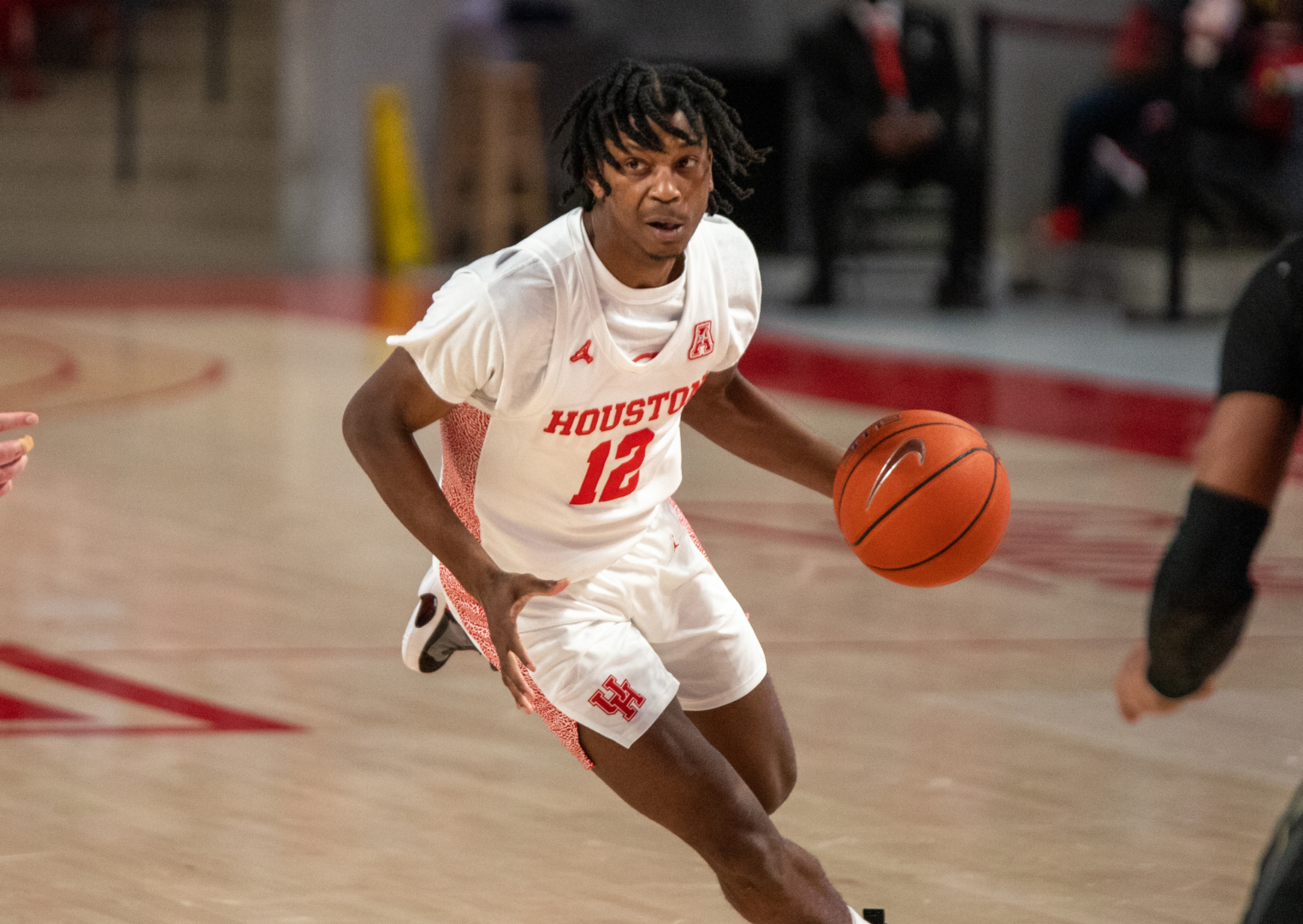 UH freshman guard Tramon Mark looks to attack in Houston's win over UCF Sunday afternoon | Andy Yanez/The Cougar