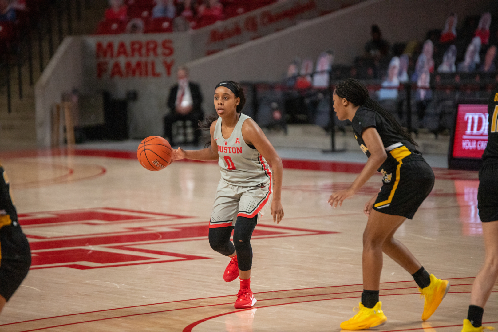 UH fifth-year senior Eryka Sidney brings the ball down the court against Wichita State | Andy Yanez/The Cougar