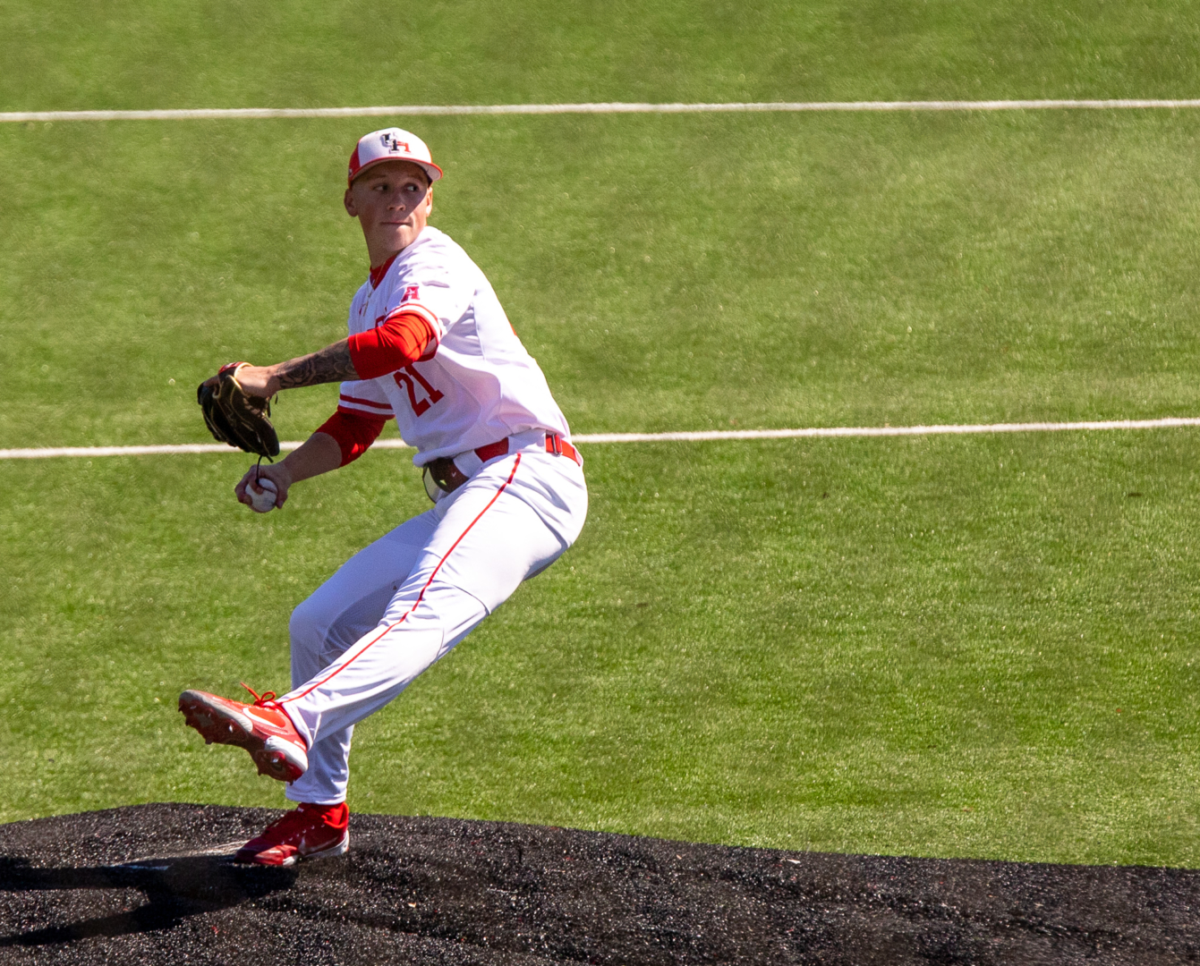 UH baseball sophomore right-hander Jaycob Deese makes his UH debut in the Cougars season opener against TSU. The UH baseball team played against Lamar on Wednesday. | Andy Yanez/The Cougar