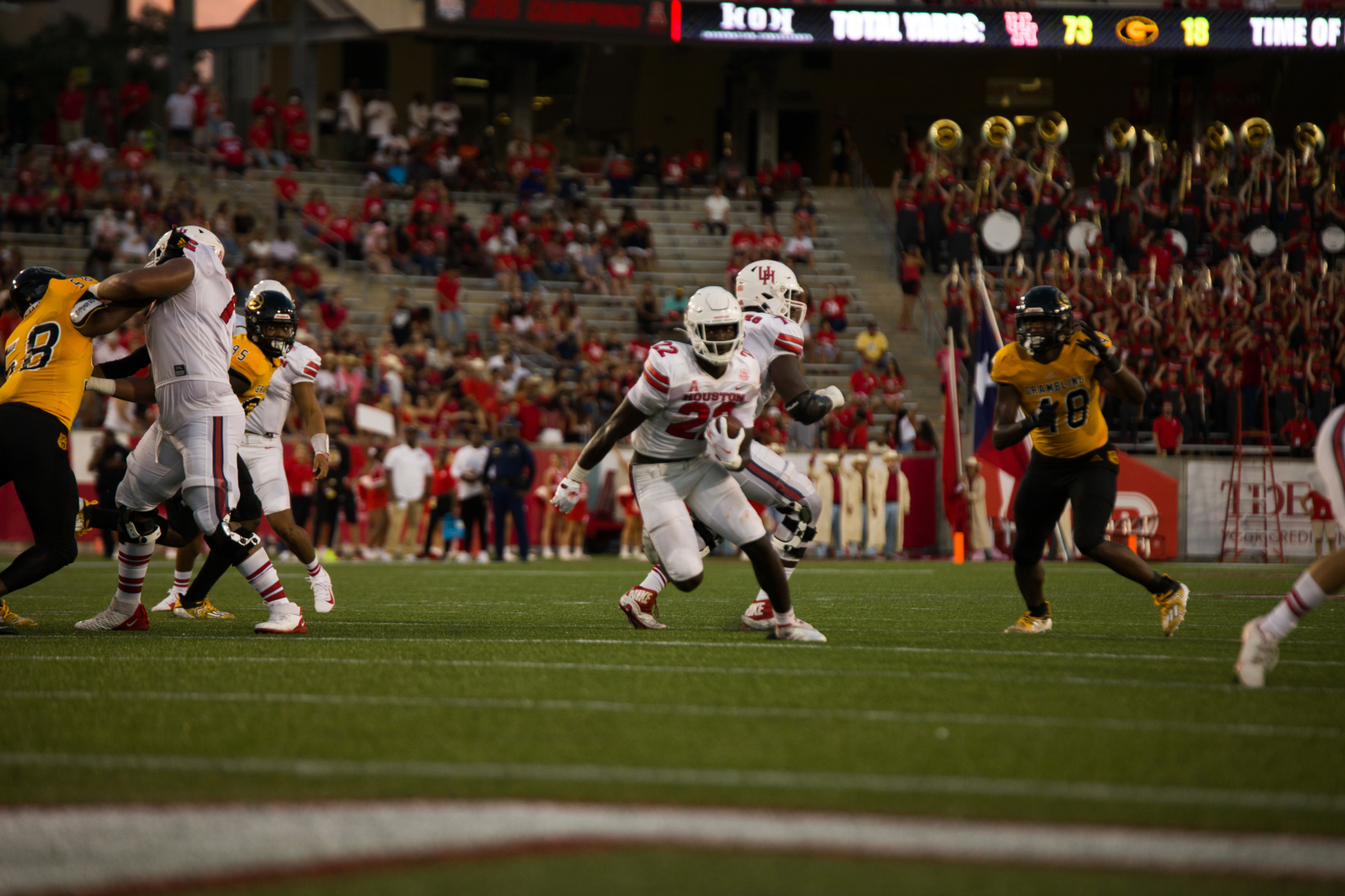 Freshman running back Alton McCaskill has scored five touchdowns in the last two games for UH footballs. | Alejandro Rodriguez