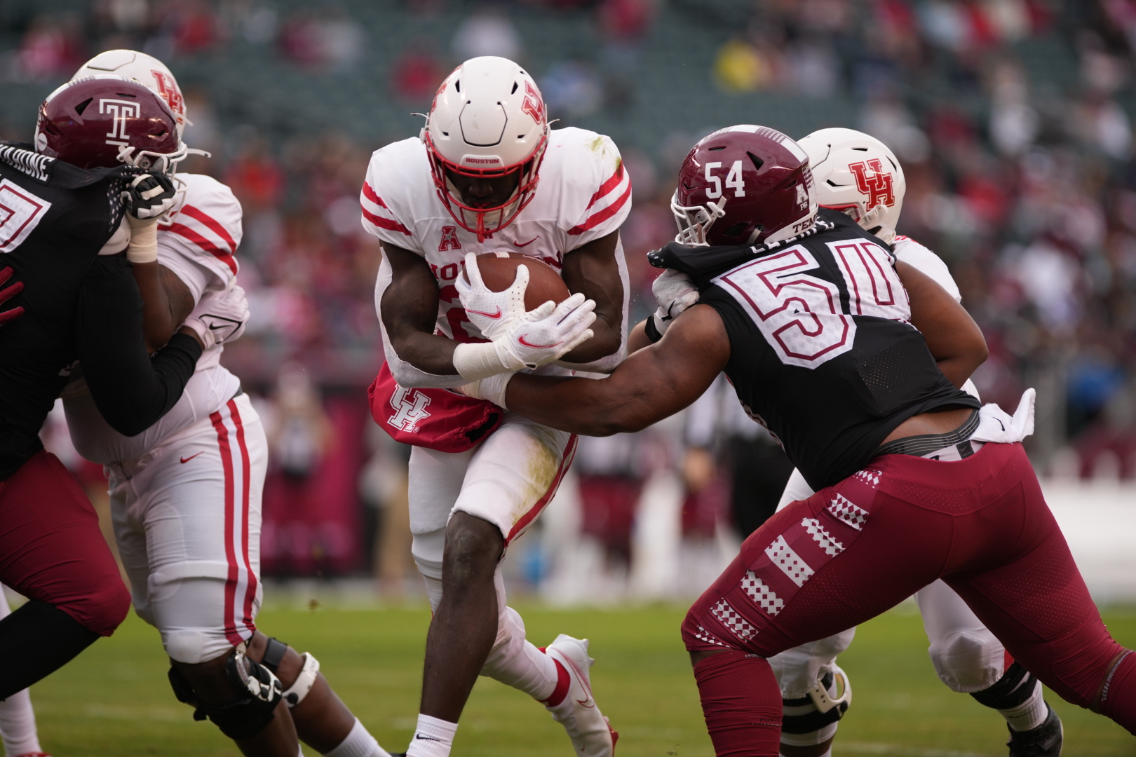 Freshman running back Alton McCaskill scored his 13th and 14th touchdowns of the season against Temple, breaking the UH football program record for most touchdowns by a true freshman in a single-season. | Courtesy of UH athletics
