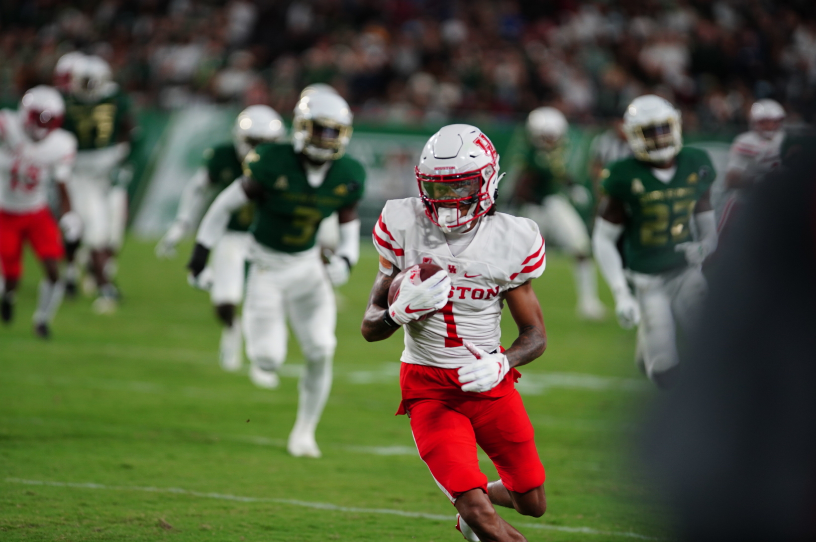 Sophomore wide receiver Nathaniel Dell leads the Cougars in receptions, receiving yards and receiving touchdowns this season. | Courtesy of UH athletics