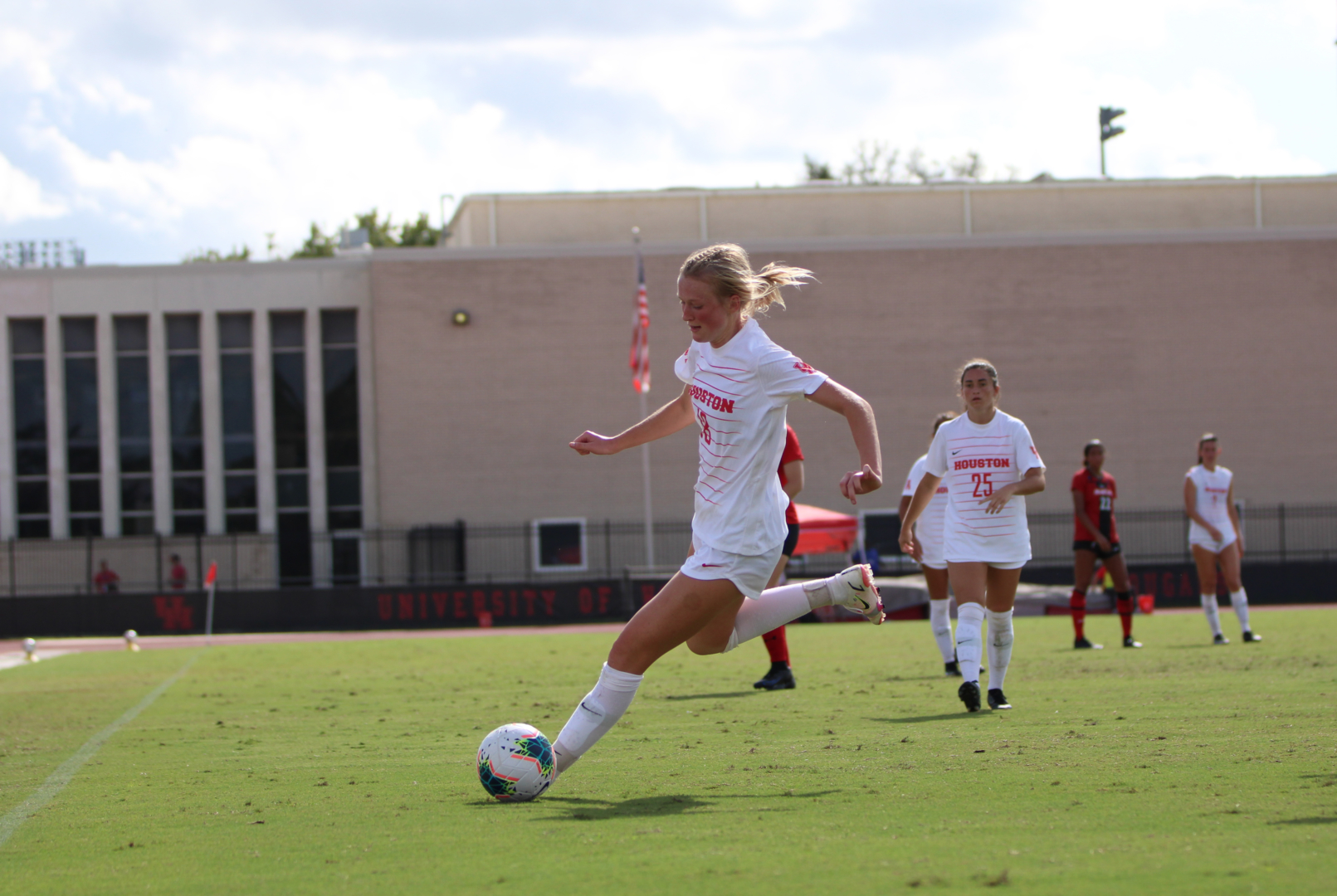 UH soccer fell to Memphis 1-0 on Thursday afternoon in the AAC Tournament semifinals. | Sean Thomas/The Cougar