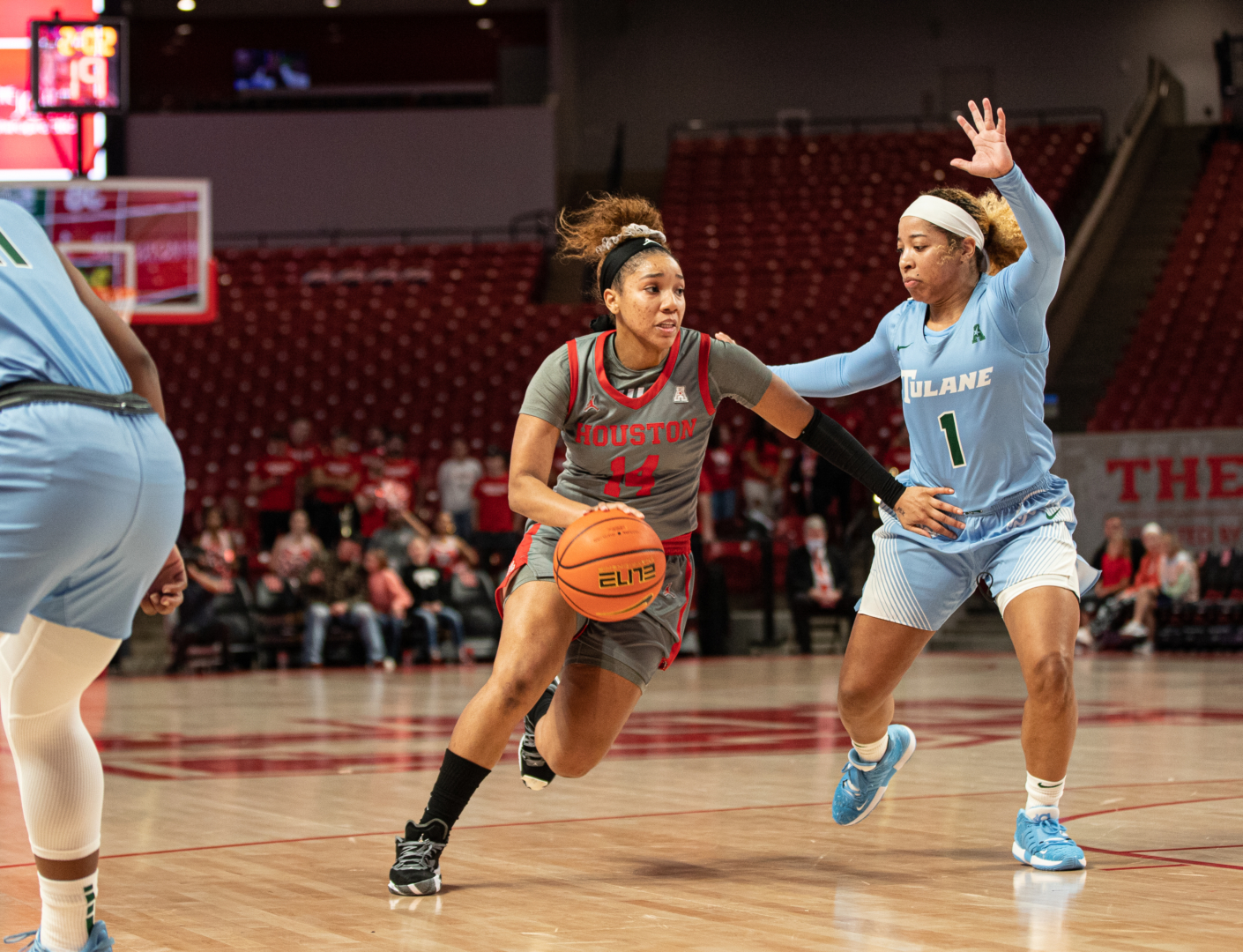 Sophomore guard Laila Blair has led the way for the UH women's basketball team on the offensive end of the floor during the 2021-22 season. | Sean Thomas/The Cougar